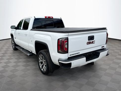 Used 2018 GMC Sierra 1500 SLT w/ All-Terrain Package AWD/4WD image 8