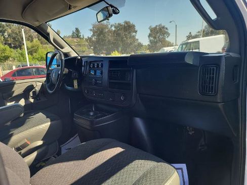 Used 2023 GMC Savana 2500 w/ Driver Convenience Package image 23