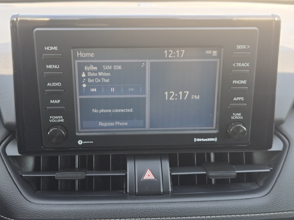 Used 2020 Toyota RAV4 XLE FWD image 18