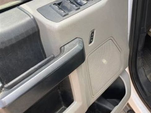 Used 2019 Ford F250 XL w/ Power Equipment Group image 13