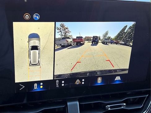 New 2026 Chevrolet Equinox RS w/ Convenience Package III FWD image 18