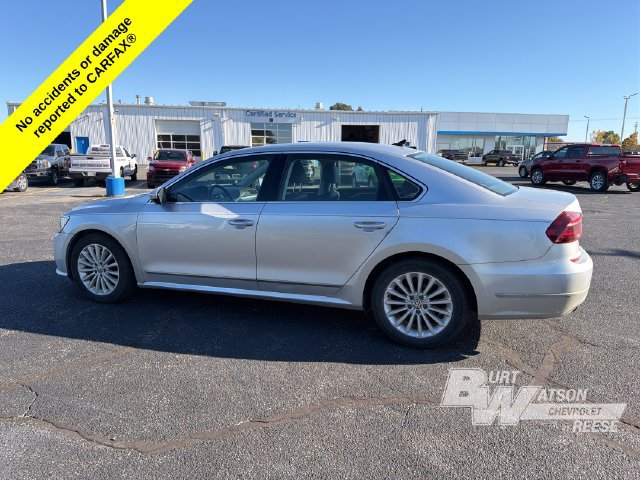 Used 2017 Volkswagen Passat 1.8T SE w/ SE Lighting Package FWD image 4