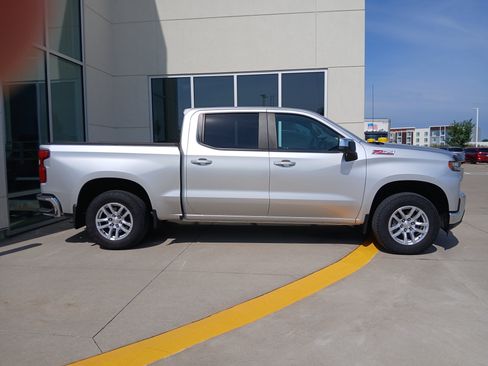 Used 2019 Chevrolet Silverado 1500 LT w/ All-Star Edition AWD/4WD image 5