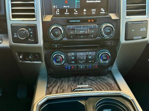 Used 2017 Ford F250 Lariat w/ Lariat Ultimate Package image 20
