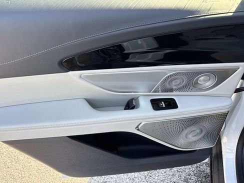New 2026 Lincoln Nautilus Reserve AWD/4WD image 18