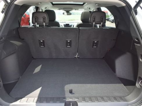 Used 2019 Chevrolet Equinox Premier FWD image 40