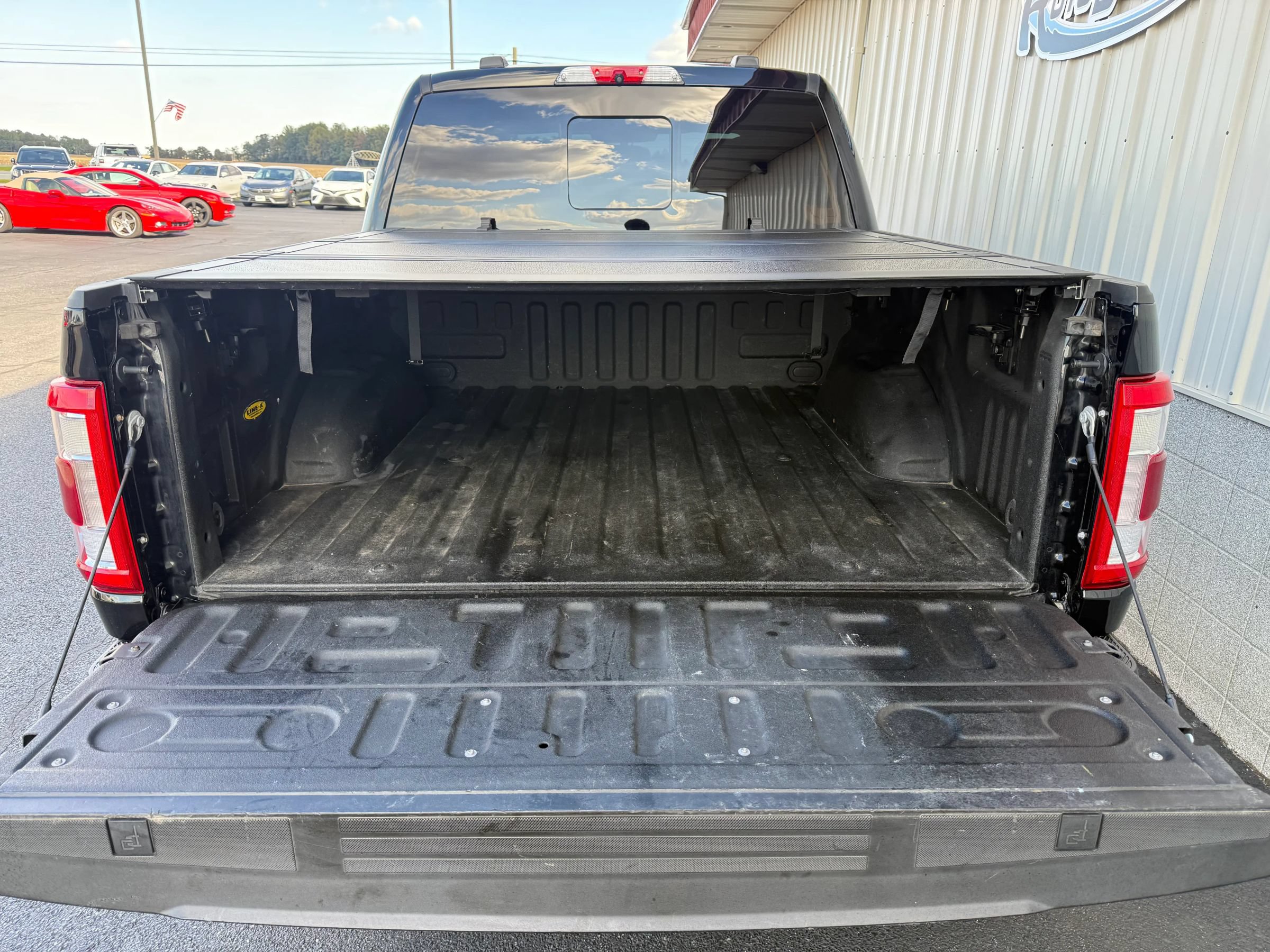 Used 2021 Ford F150 Lariat AWD/4WD image 6