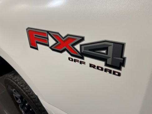Used 2024 Ford F250 Platinum image 45