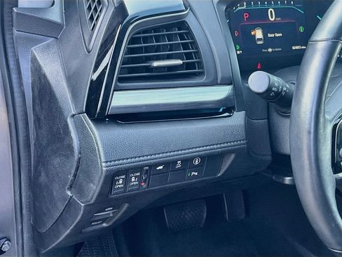 Used 2024 Honda Odyssey Elite image 10