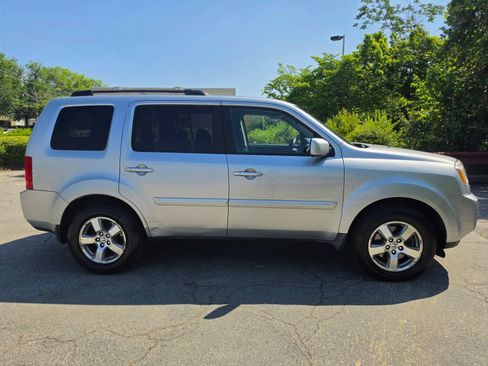 Used 2010 Honda Pilot EX image 7