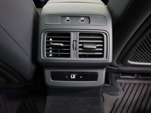 Used 2025 Audi Q5 Premium Plus w/ Premium Plus AWD/4WD image 25