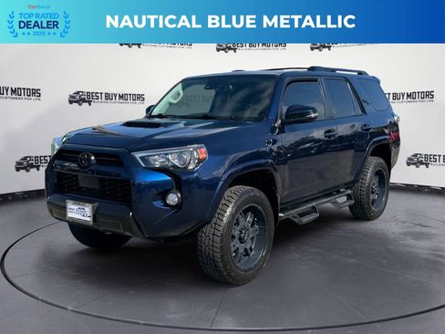 Used 2020 Toyota 4Runner TRD Off-Road Premium w/ Moonroof Package AWD/4WD image 3