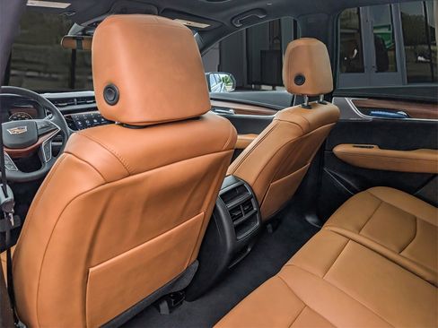 New 2025 Cadillac XT5 Premium Luxury image 14