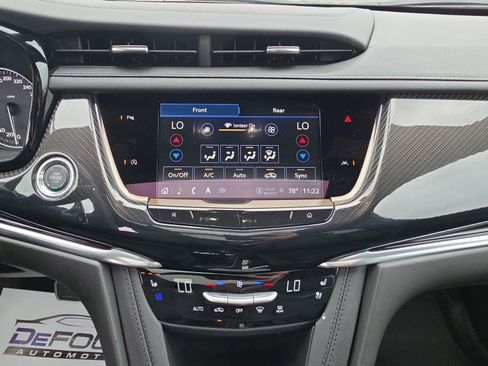 Used 2025 Cadillac XT6 Sport w/ LPO, Floor Liner Package AWD/4WD image 14