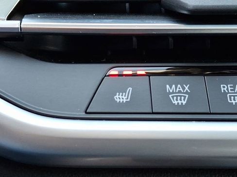 Certified 2022 BMW X5 xDrive40i w/ Climate Comfort Package image 27