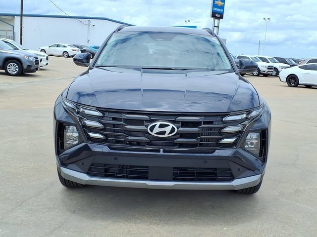 Used 2025 Hyundai Tucson Blue AWD/4WD image 2