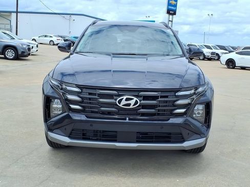 Used 2025 Hyundai Tucson Blue AWD/4WD image 2