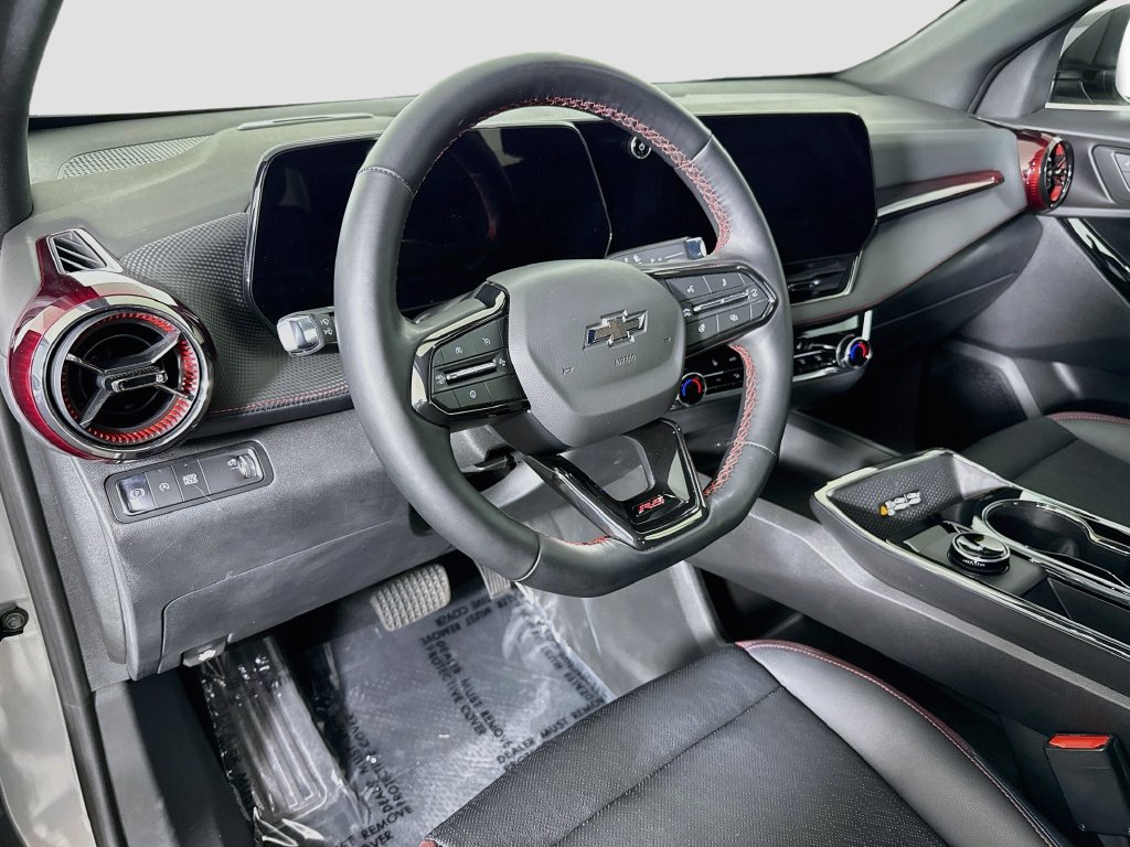 Used 2025 Chevrolet Equinox RS FWD image 9