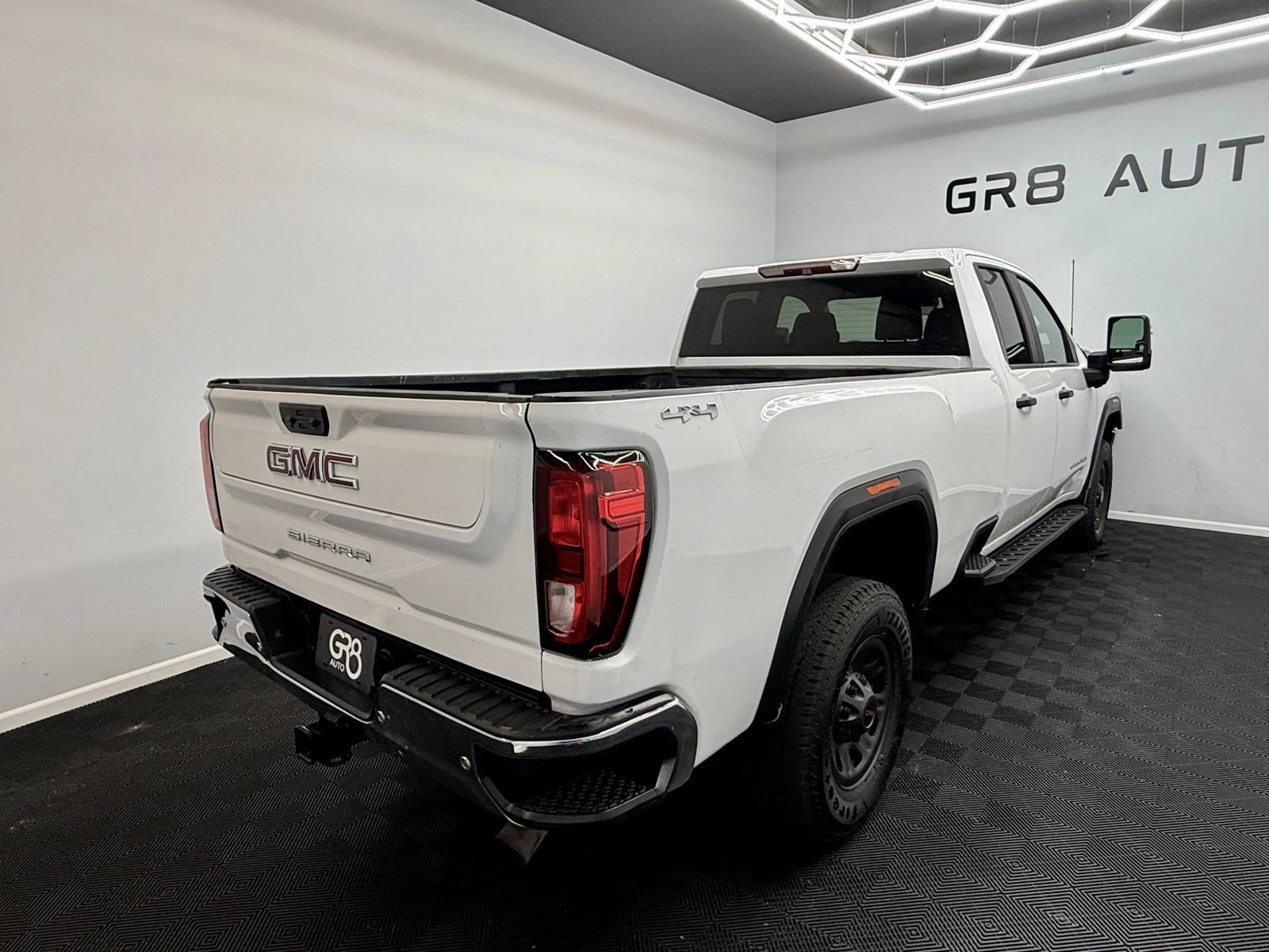 Used 2020 GMC Sierra 3500 4x4 Double Cab w/ Convenience Package image 9