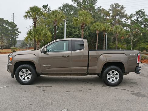Used 2017 GMC Canyon SLE image 5