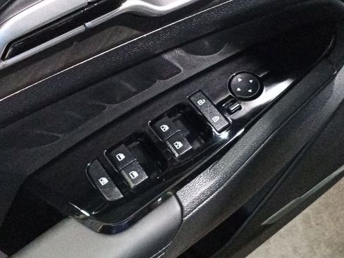 Used 2025 Kia Sportage X-Line w/ Premium Package image 17