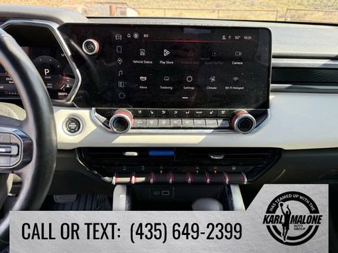 Used 2024 GMC Canyon AT4X w/ AT4X AEV Edition AWD/4WD image 20