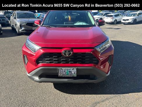 Used 2022 Toyota RAV4 LE AWD/4WD image 7