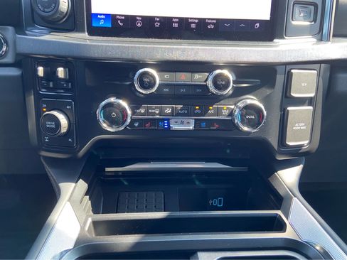 Used 2026 Ford F250 Platinum w/ FX4 Off-Road Package AWD/4WD image 30