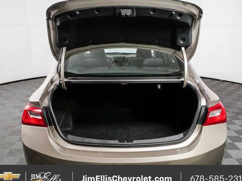 Used 2023 Chevrolet Malibu LT FWD image 29