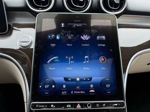 Used 2022 Mercedes-Benz C 300 Sedan image 28