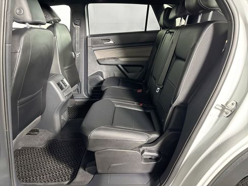 Used 2023 Volkswagen Atlas Cross Sport SE w/ Panoramic Sunroof Package image 21