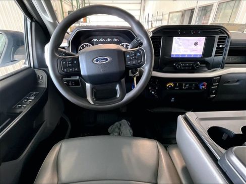 Used 2022 Ford F150 XL w/ Trailer Tow Package image 17