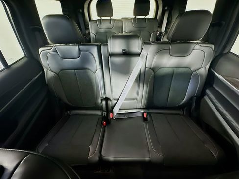 New 2026 Jeep Grand Cherokee L 4WD image 10