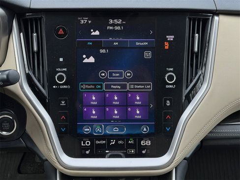 Used 2020 Subaru Outback Limited image 15