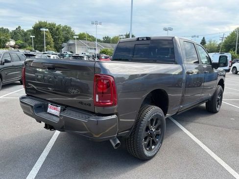 New 2026 RAM 2500 Laramie AWD/4WD image 8