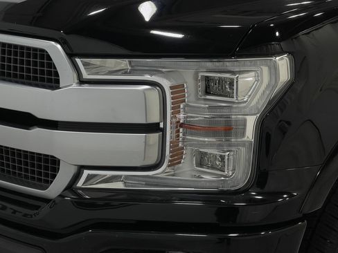 Used 2018 Ford F150 Platinum w/ Equipment Group 701A Luxury AWD/4WD image 33