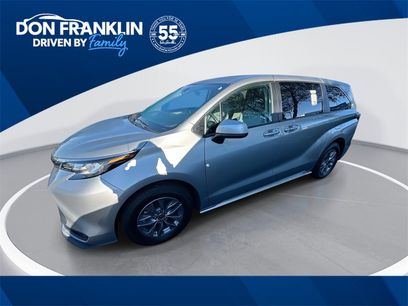 Used 2022 Toyota Sienna LE