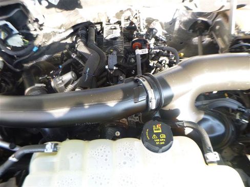 Used 2024 Ford Expedition Max XLT image 27