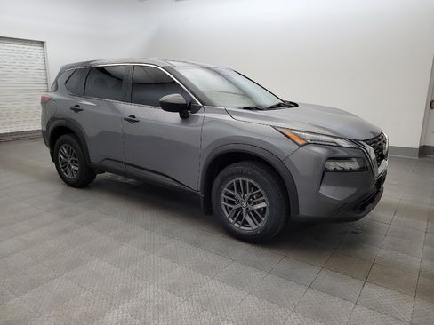 Used 2021 Nissan Rogue S FWD image 11