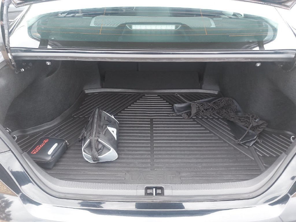 Used 2025 Toyota Camry XLE w/ Premium Plus Package FWD image 12