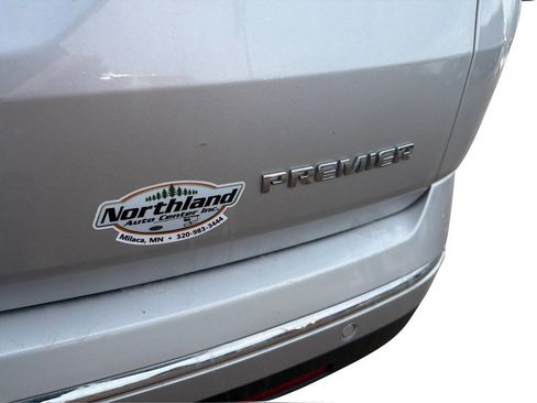 Used 2021 Chevrolet Traverse Premier AWD/4WD image 23
