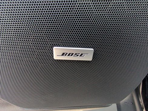 New 2025 Cadillac XT5 Luxury image 21