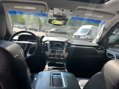 Used 2018 GMC Yukon Denali w/ Denali Ultimate Package AWD/4WD image 24