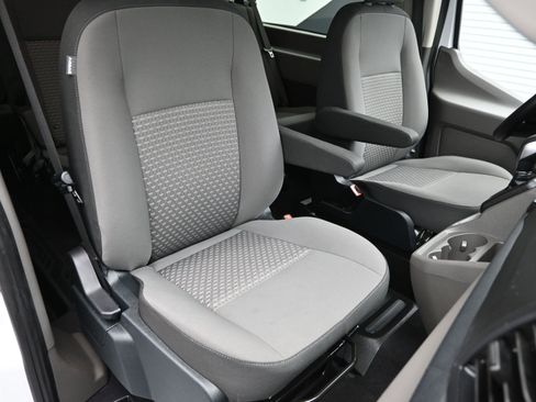 Used 2023 Ford Transit 350 XLT image 39