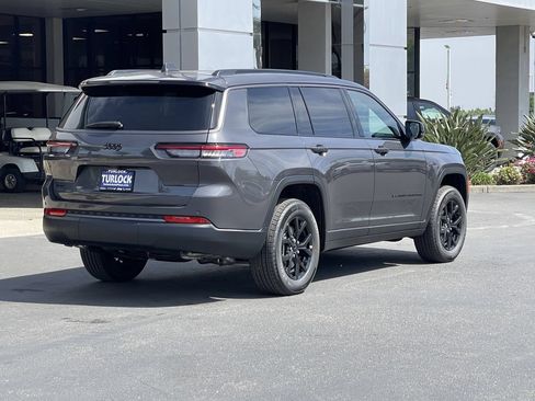 New 2026 Jeep Grand Cherokee L 4WD image 6