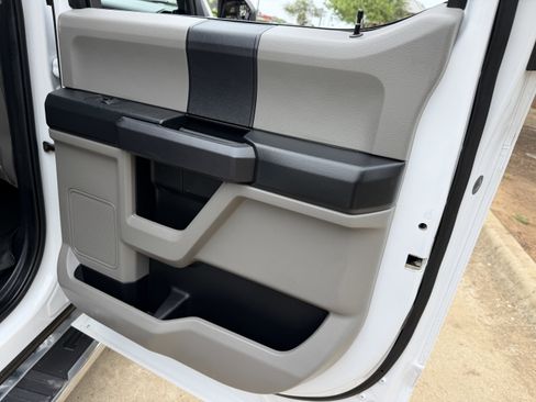 Used 2019 Ford F150 XL w/ Equipment Group 101A Mid AWD/4WD image 12