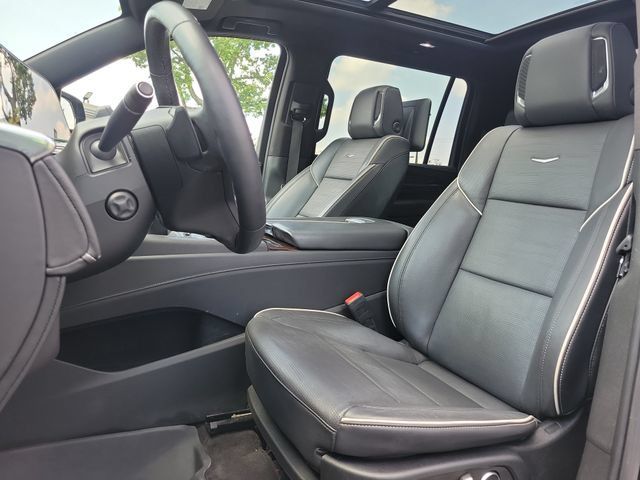 Certified 2023 Cadillac Escalade ESV Premium Luxury w/ LPO, Radiant Package AWD/4WD image 24