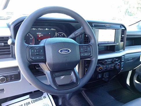 New 2026 Ford F250 XL AWD/4WD image 9