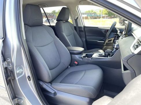 Certified 2019 Toyota RAV4 LE AWD/4WD image 22