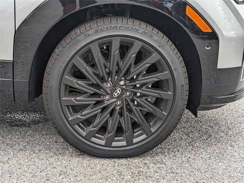 Used 2024 Hyundai Santa Fe Calligraphy image 12